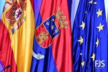 Entrega del título de Hijo Predilecto a Luis Arencibia a título póstumo/Francisco Javier Santana y TA.